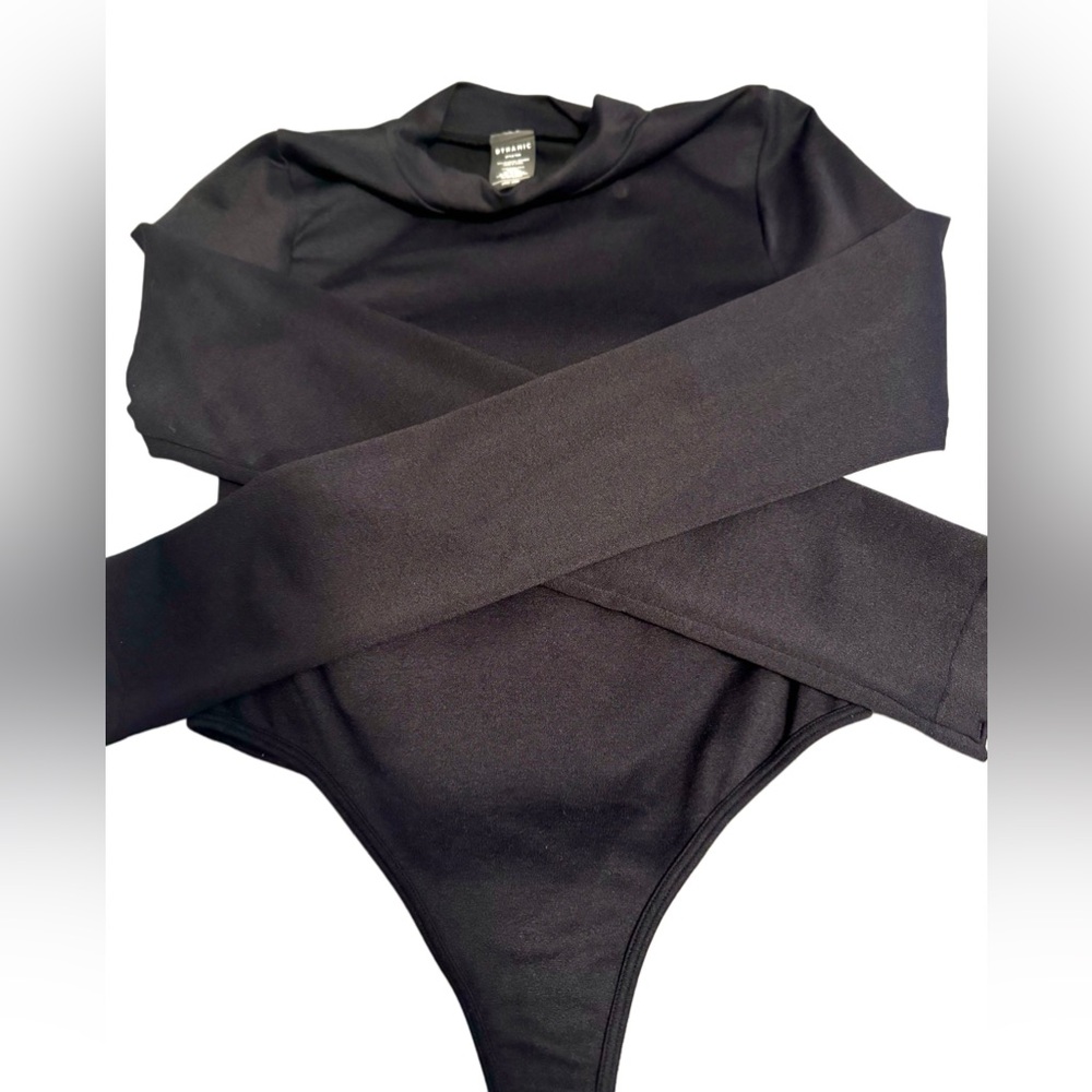 🖤Black Long Sleeve Body Suit 🍂